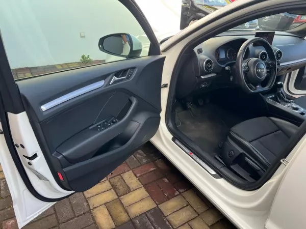 Audi A3 Sportback 1.6 TDi S-line 17