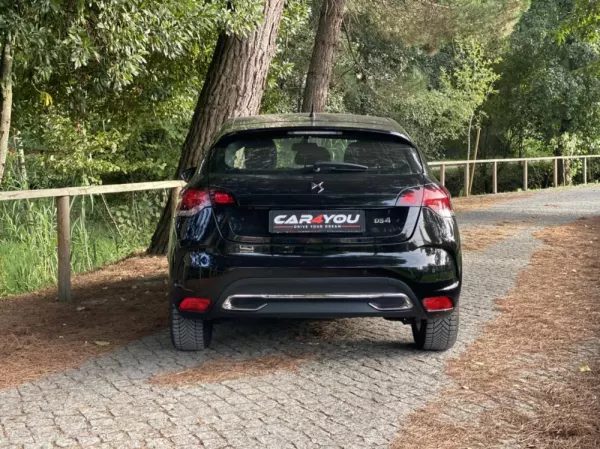 DS DS4 1.6 BlueHDi So Chic EAT6 17