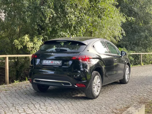 DS DS4 1.6 BlueHDi So Chic EAT6 18