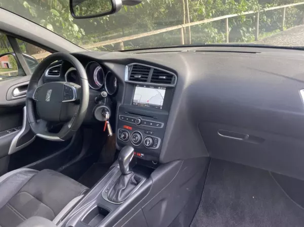 DS DS4 1.6 BlueHDi So Chic EAT6 24