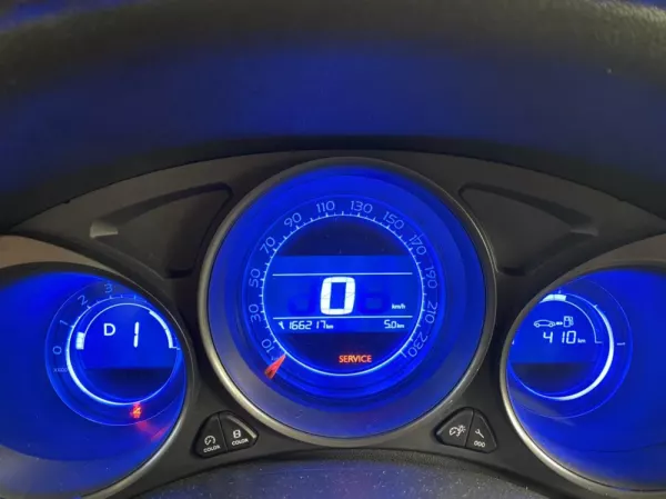 Citroën C4 1.6 BlueHDi Feel EAT6 18