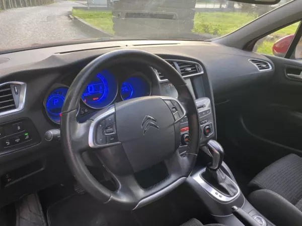 Citroën C4 1.6 BlueHDi Feel EAT6 21