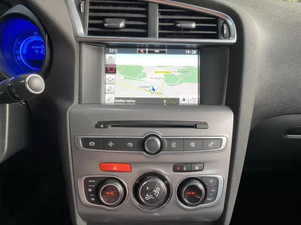 Citroën C4 1.6 BlueHDi Feel EAT6 22