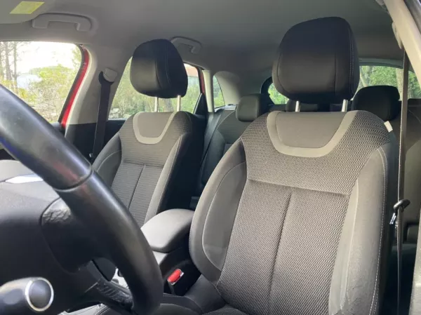 Citroën C4 1.6 BlueHDi Feel EAT6 27