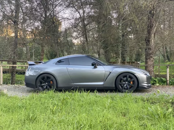 Nissan GT-R 3.8 V6 Premium Edition 12
