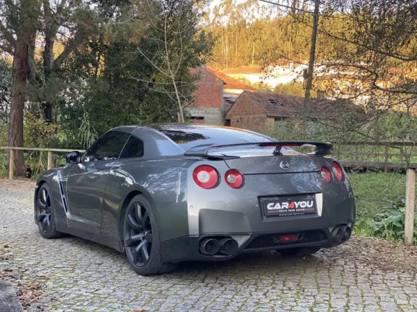 Nissan GT-R 3.8 V6 Premium Edition 16