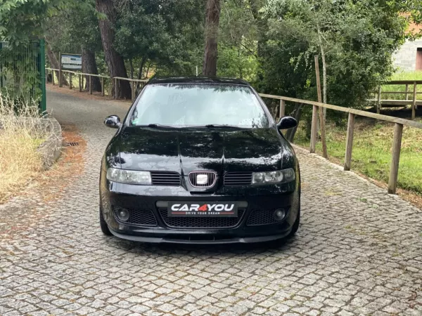 SEAT Leon 1.8 T Cupra R 5