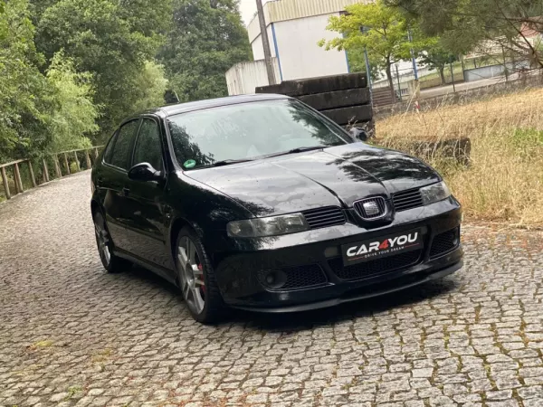 SEAT Leon 1.8 T Cupra R 12