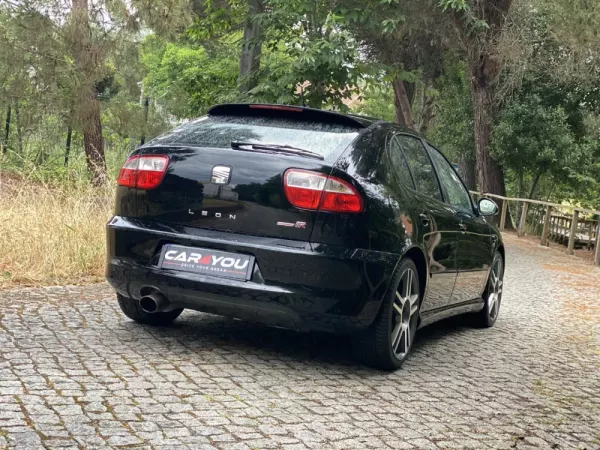 SEAT Leon 1.8 T Cupra R 14