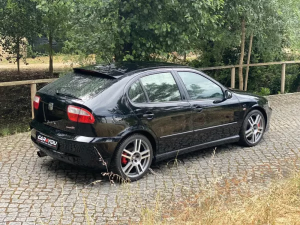 SEAT Leon 1.8 T Cupra R 16