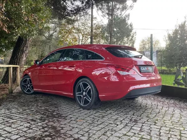 Mercedes-Benz CLA 200 d Shooting Brake Urban 2