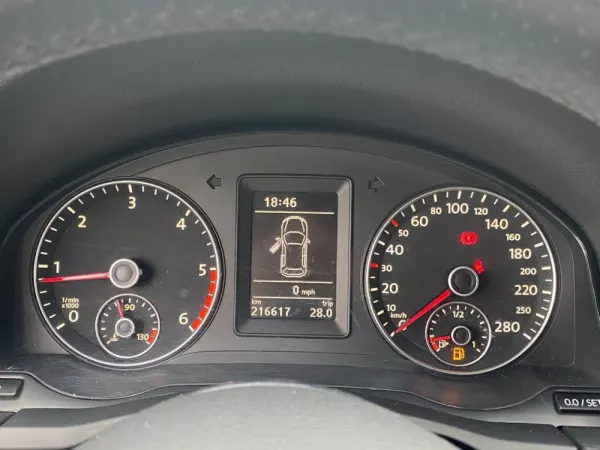 Volkswagen Scirocco 2.0 TDI Sport 23