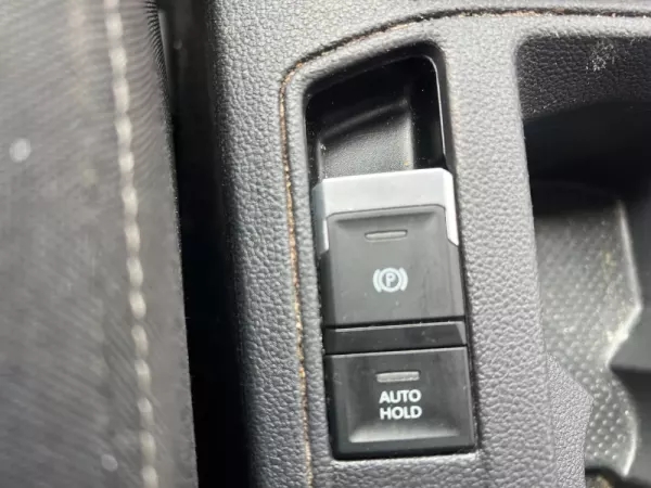 Volkswagen T-Roc 1.0 TSI Style 15