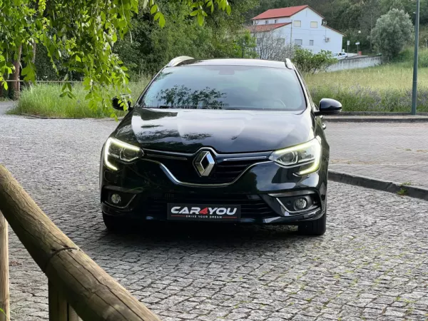 Renault Mégane Sport Tourer 1.3 TCe Limited 10