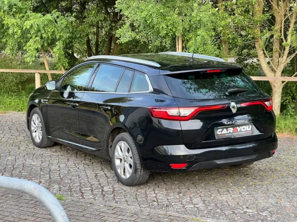 Renault Mégane Sport Tourer 1.3 TCe Limited 12