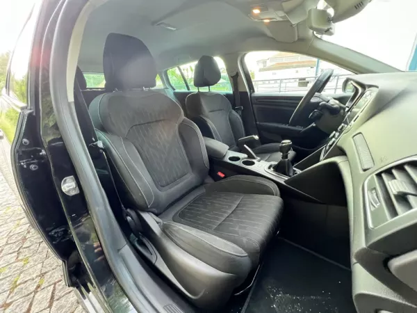 Renault Mégane Sport Tourer 1.3 TCe Limited 26