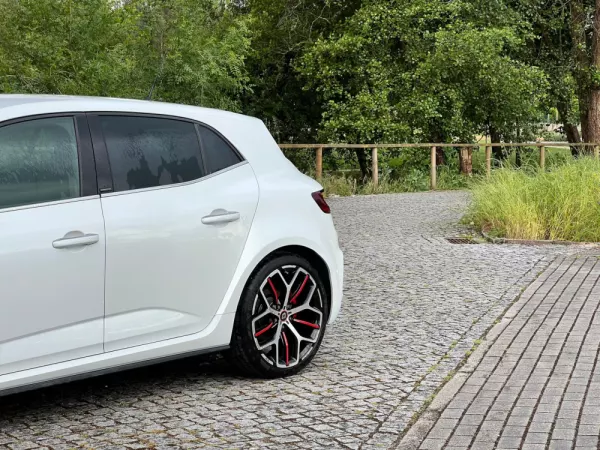 Renault Mégane 1.8 TCe R.S. Trophy EDC 3