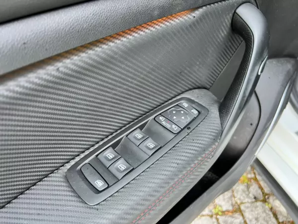 Renault Mégane 1.8 TCe R.S. Trophy EDC 32