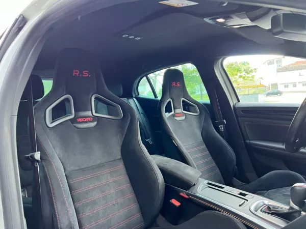 Renault Mégane 1.8 TCe R.S. Trophy EDC 38