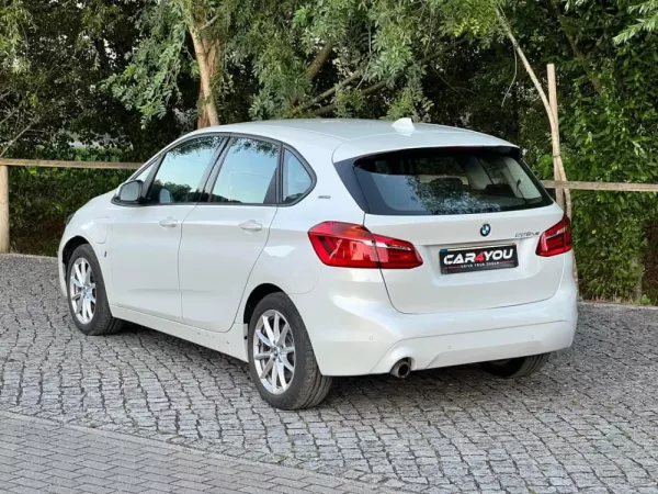 BMW 225xe Active Tourer Advantage 7