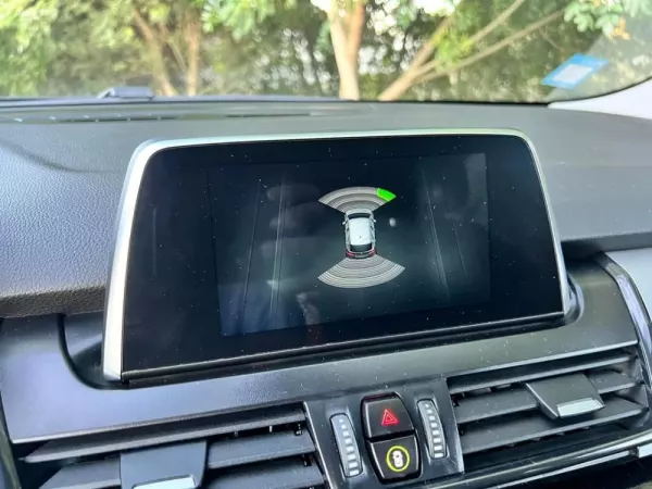 BMW 225xe Active Tourer Advantage 19