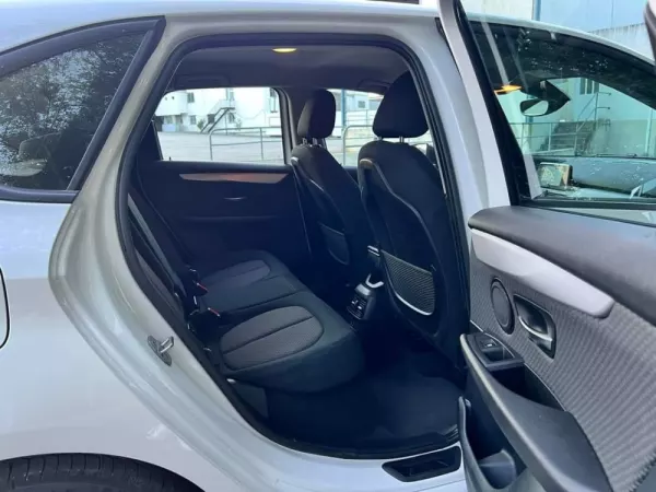 BMW 225xe Active Tourer Advantage 26