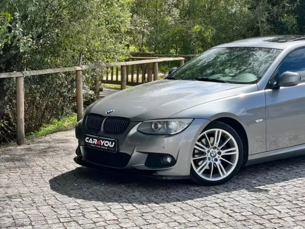 BMW 320 d Coupe Edição M Auto 3