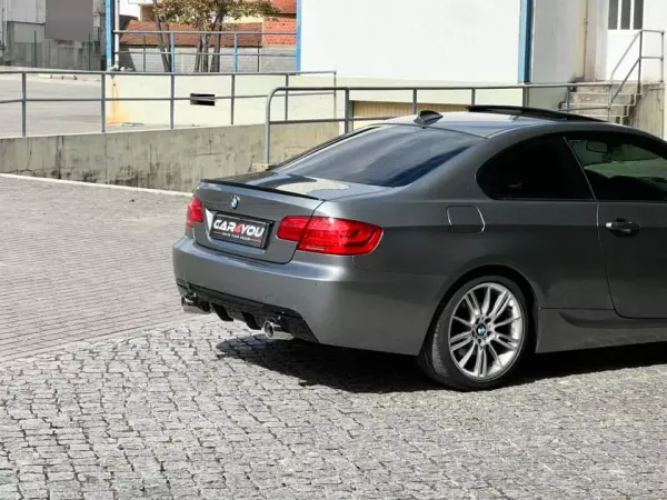 BMW 320 d Coupe Edição M Auto 5