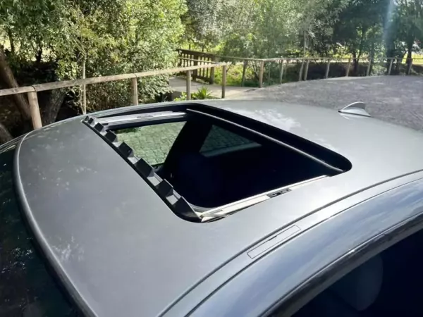 BMW 320 d Coupe Edição M Auto 13