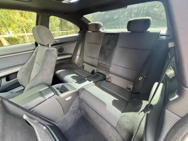 BMW 320 d Coupe Edição M Auto 26