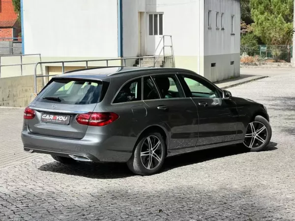 Mercedes-Benz C 200 d Avantgarde Aut. 2