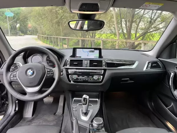 BMW 118 d Line Sport Auto 16