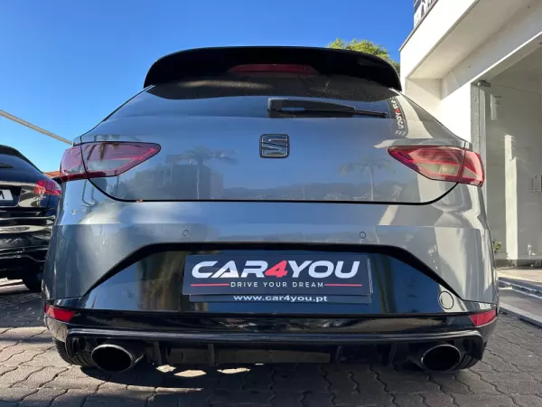 SEAT Leon 2.0 TDi FR S/S 10