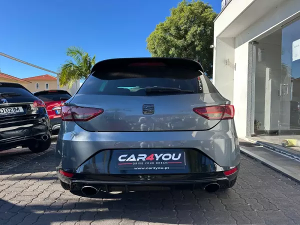 SEAT Leon 2.0 TDi FR S/S 11