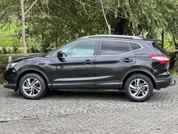 Nissan Qashqai 1.5 dCi Tekna Premium Pele 9