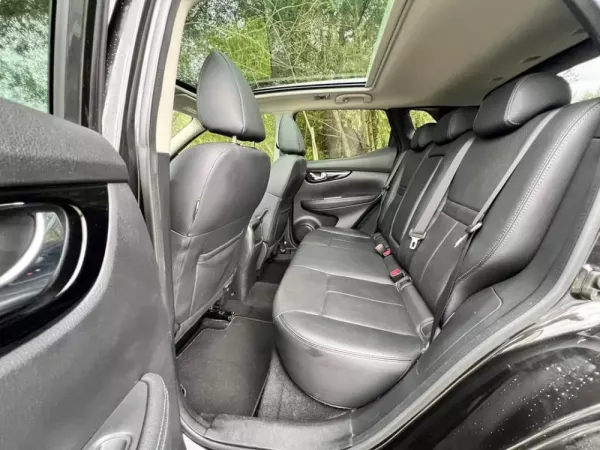 Nissan Qashqai 1.5 dCi Tekna Premium Pele 30