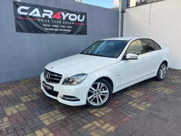 Mercedes-Benz C 220 CDi Avantgarde BlueEfficiency Aut. 2