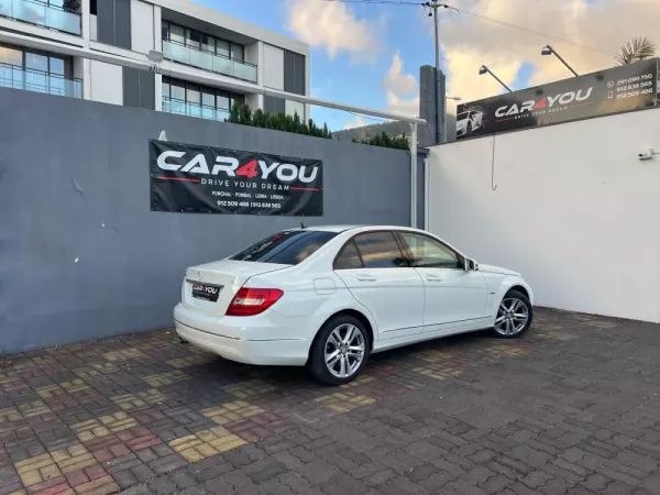 Mercedes-Benz C 220 CDi Avantgarde BlueEfficiency Aut. 9