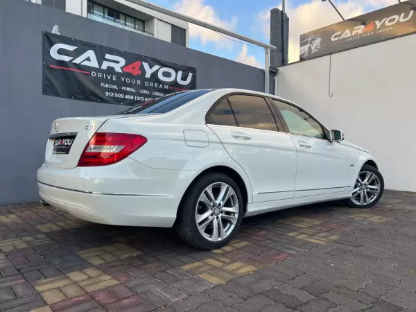Mercedes-Benz C 220 CDi Avantgarde BlueEfficiency Aut. 10