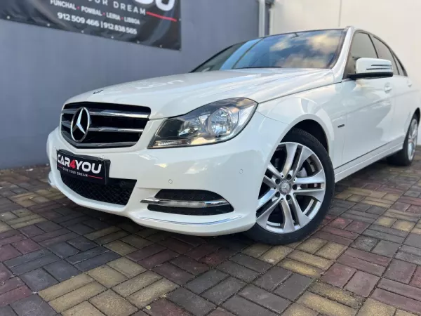 Mercedes-Benz C 220 CDi Avantgarde BlueEfficiency Aut. 12