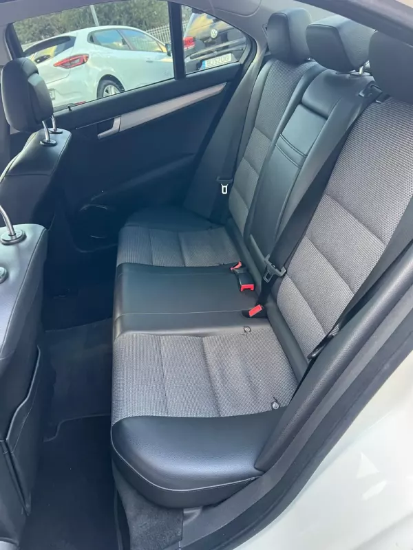 Mercedes-Benz C 220 CDi Avantgarde BlueEfficiency Aut. 19