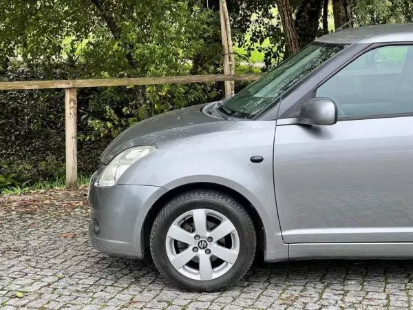 Suzuki Swift 1.3 16V Sport 9