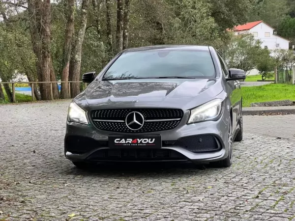 Mercedes-Benz CLA 200 d Shooting Brake AMG Line Aut. 13