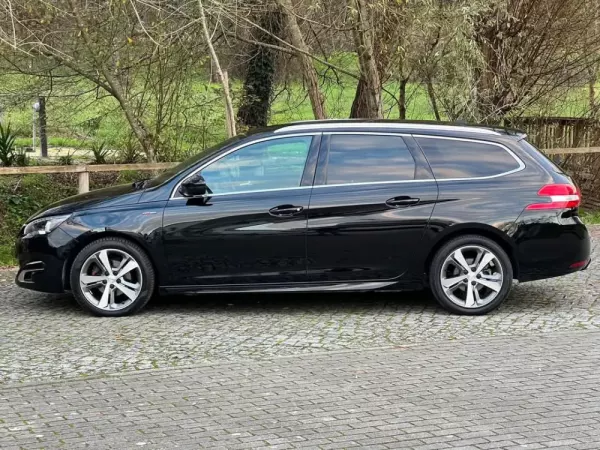Peugeot 308 SW 1.2 PureTech GT Line EAT6 11