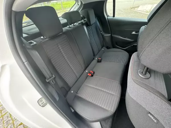 Peugeot 208 1.2 PureTech Allure EAT8 26