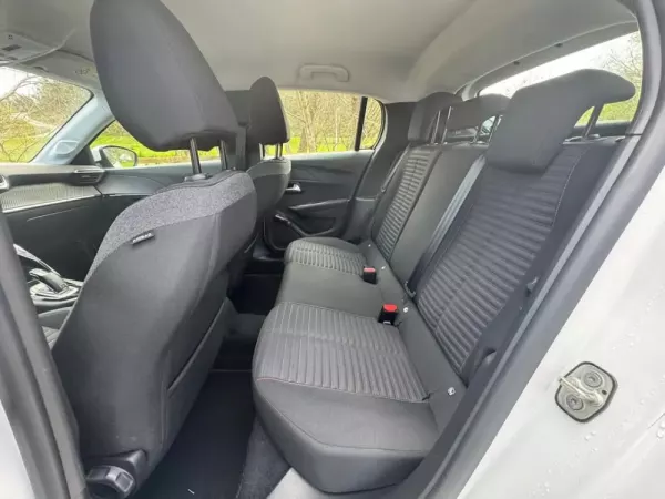 Peugeot 208 1.2 PureTech Allure EAT8 27