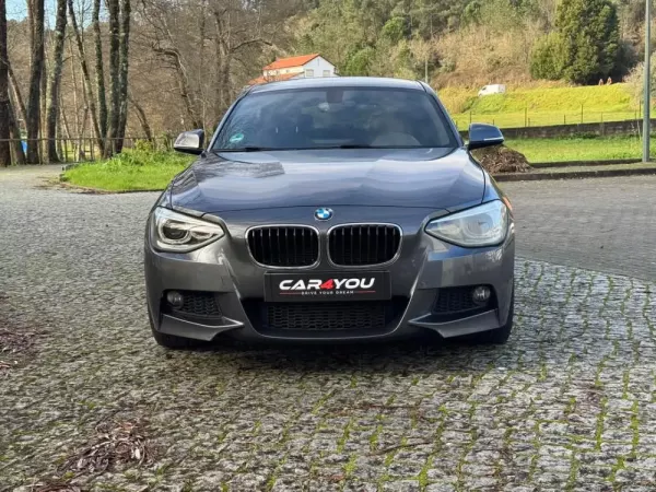 BMW 118 d Pack M 11