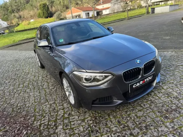 BMW 118 d Pack M 12