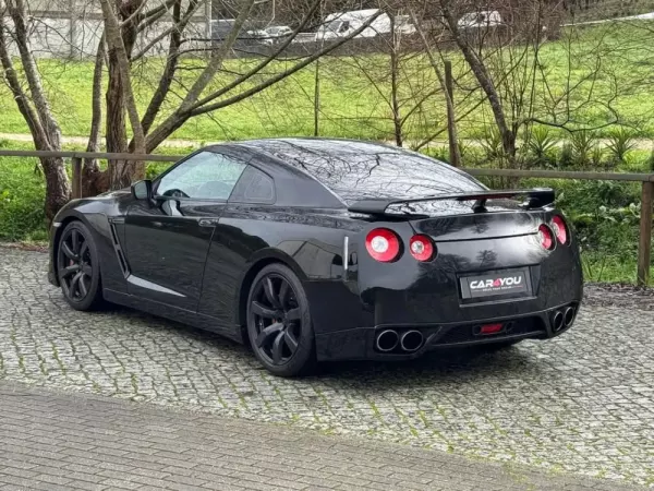 Nissan GT-R 3.8 V6 Premium Edition 7