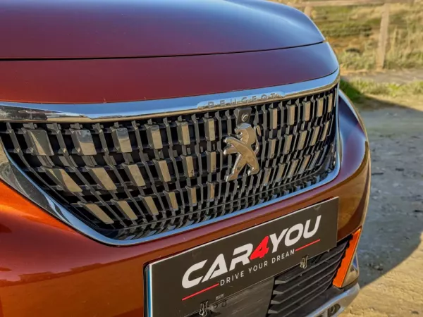 Peugeot 3008 1.2 PureTech Allure 5